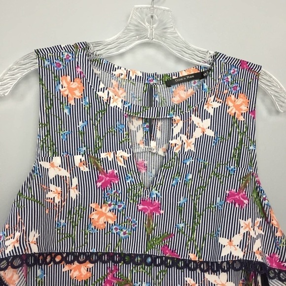 doe & Rae Cold Shoulder Flounce Navy Blue Striped Floral Top Women’s Size S - Picture 2 of 12
